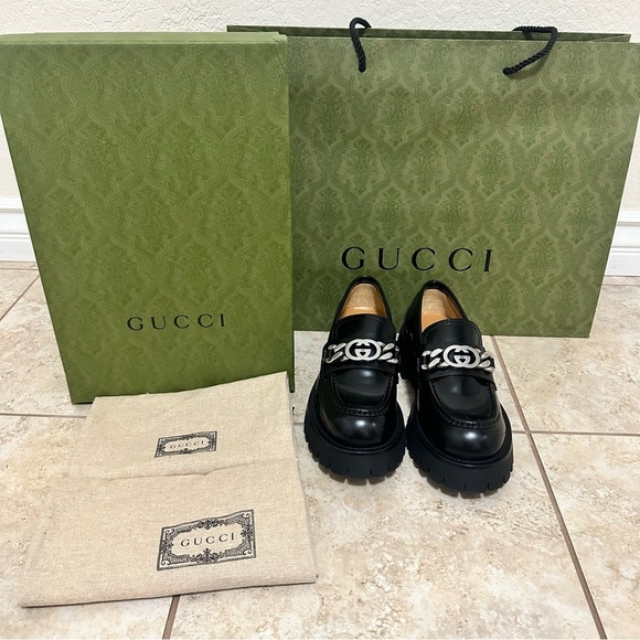 New authentic Gucci Interlocking G-chain leather loafers size 37.5 - Picture 2 of 10